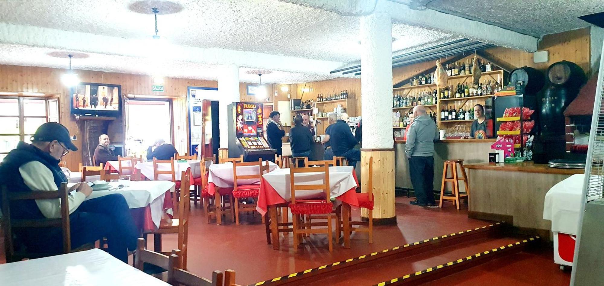 Sidreria La Casa Abajo La Franca Exterior foto